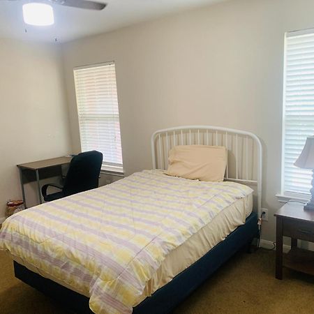 Private Cozy Lock Room 1 Cypress Εξωτερικό φωτογραφία